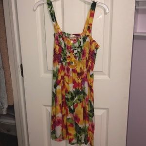 Women’s dress